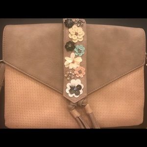 Stella and Dot Versatile Fleurette Crossbody Bag